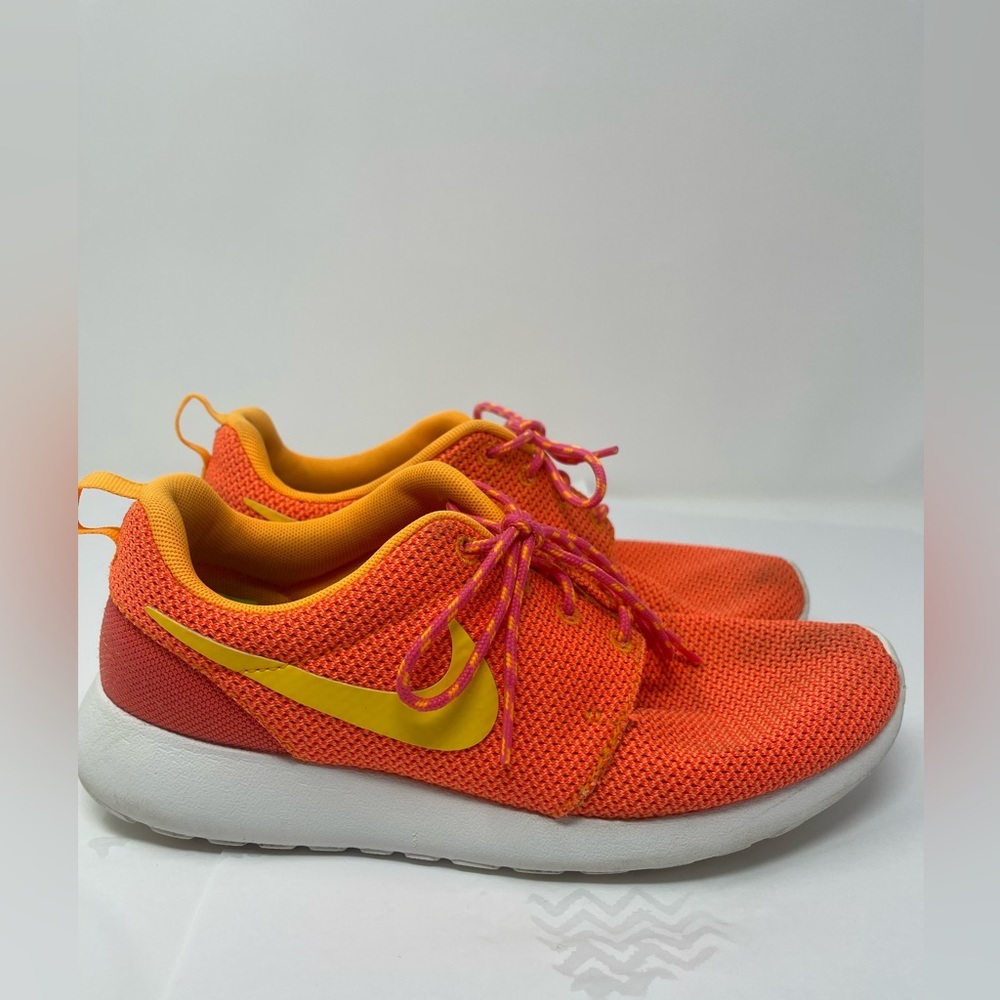 Nike Roshe Atomic Glow Sneakers Women’s Size 6.5 - Picture 11 of 14
